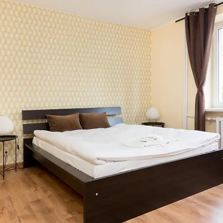 Lejlighed Metro Wilanowska 3-bedroom
